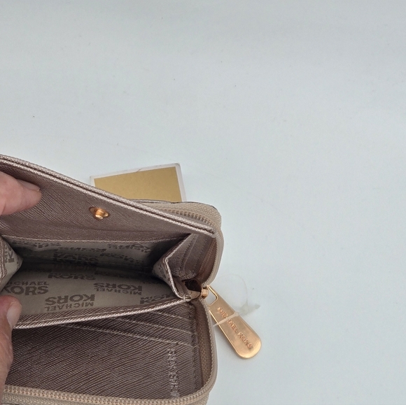 Michael Kors Rose Gold Mirror Metallic Bifold Wallet - Picture 7 of 8